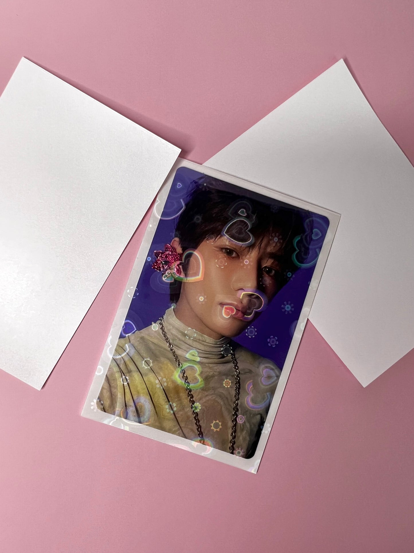 White - Heart Links • Holographic Photo card Sleeves