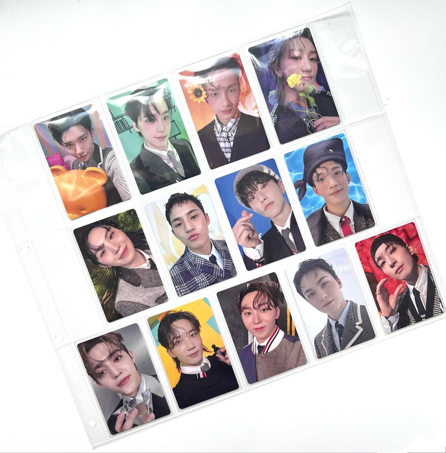 Macaroon A4 Extra Wide Extended Binder| Kpop Binders includes 13 Slot PC pages